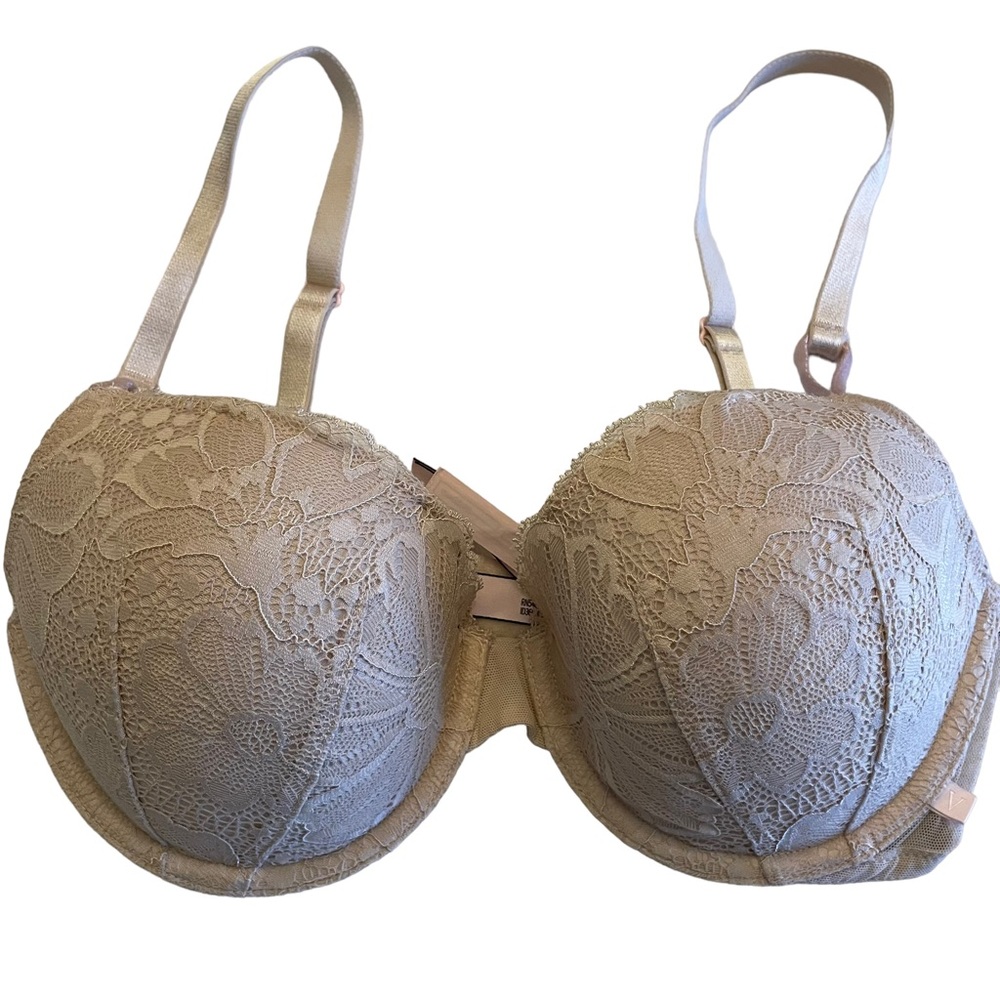 Victoria's Secret Lace Push-Up Bra in Light Beige